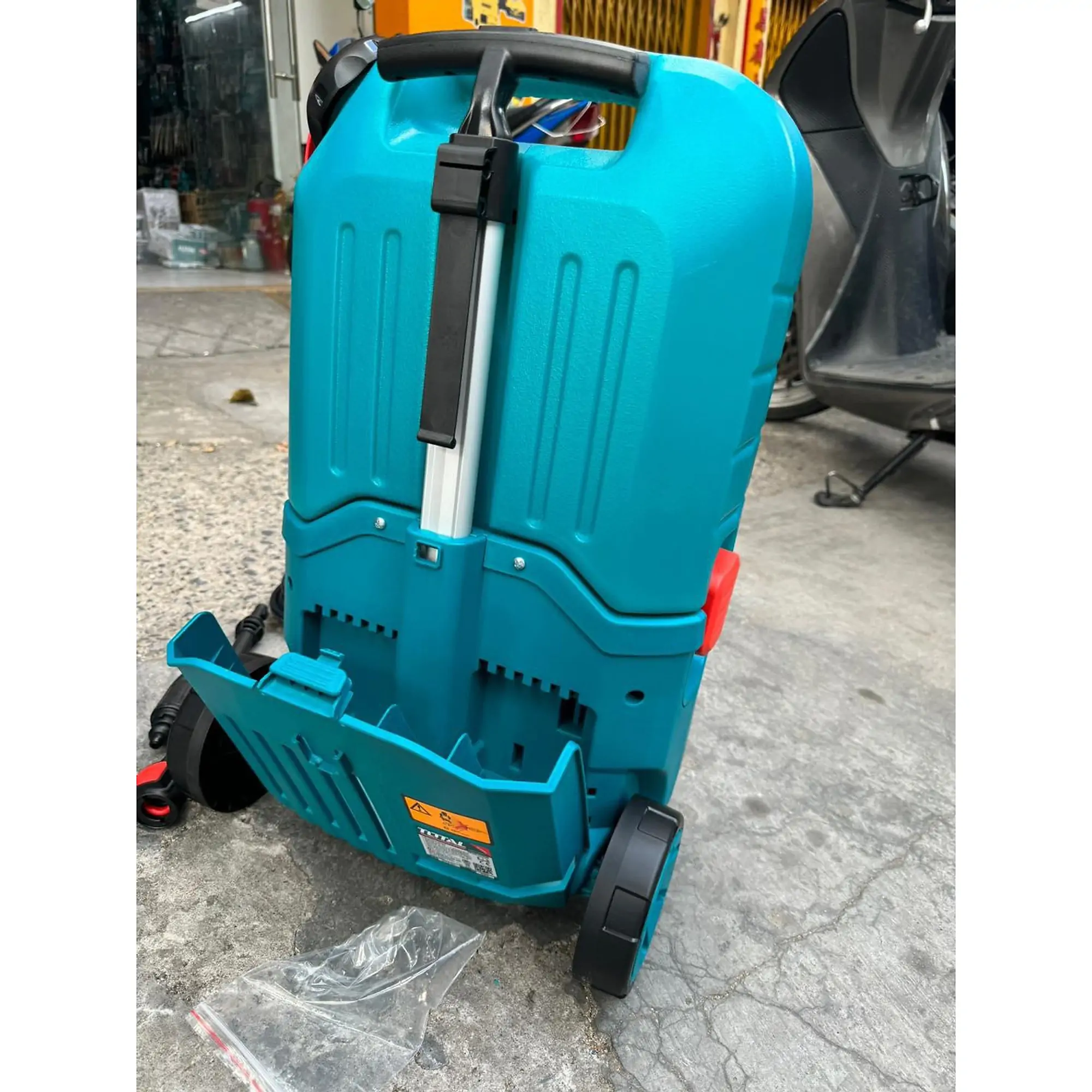 Máy xịt rửa xe dùng pin 40V TOTAL TPWLI4006 (Không kèm pin + sạc) - Ảnh 4