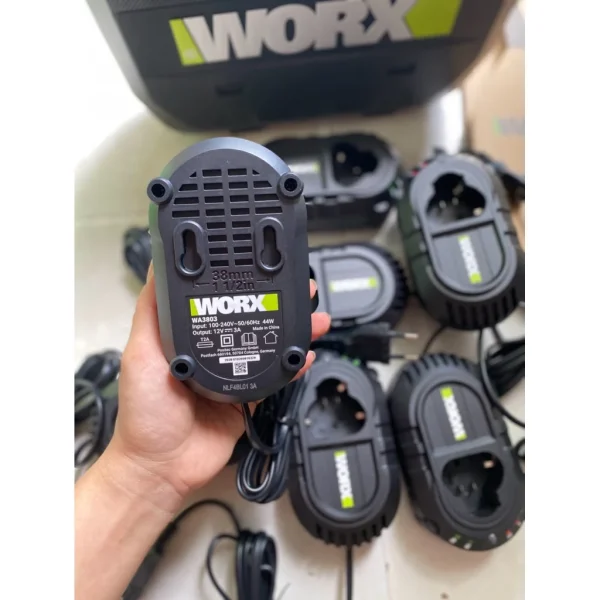 Đế sạc nhanh 12V 3Ah Worx WA3803 - Ảnh 2
