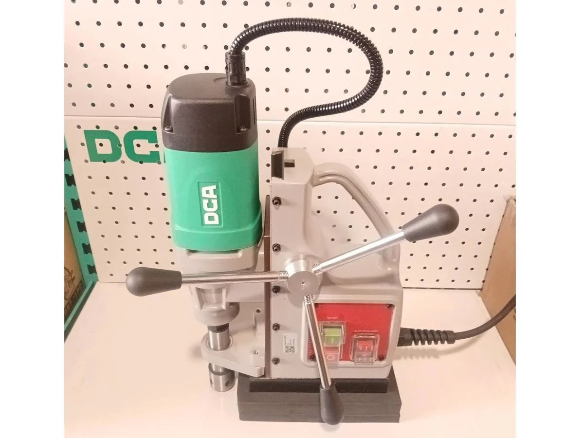 Máy khoan từ điện 900W DCA AJC02-30 - Ảnh 3